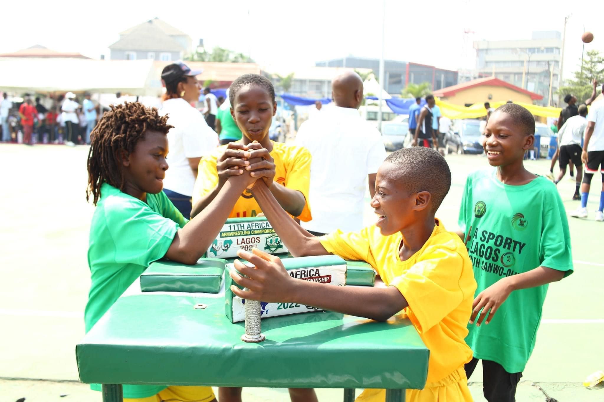 arm wrestling